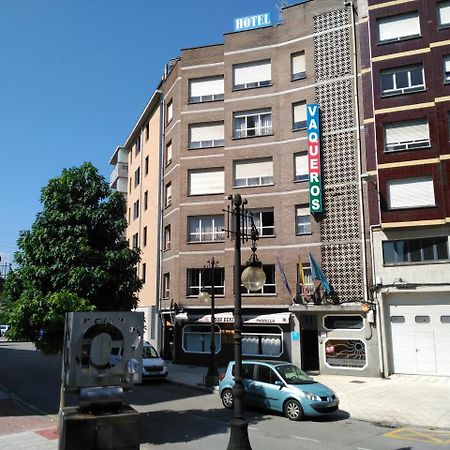 Hotel Vaqueros Лангрео Экстерьер фото