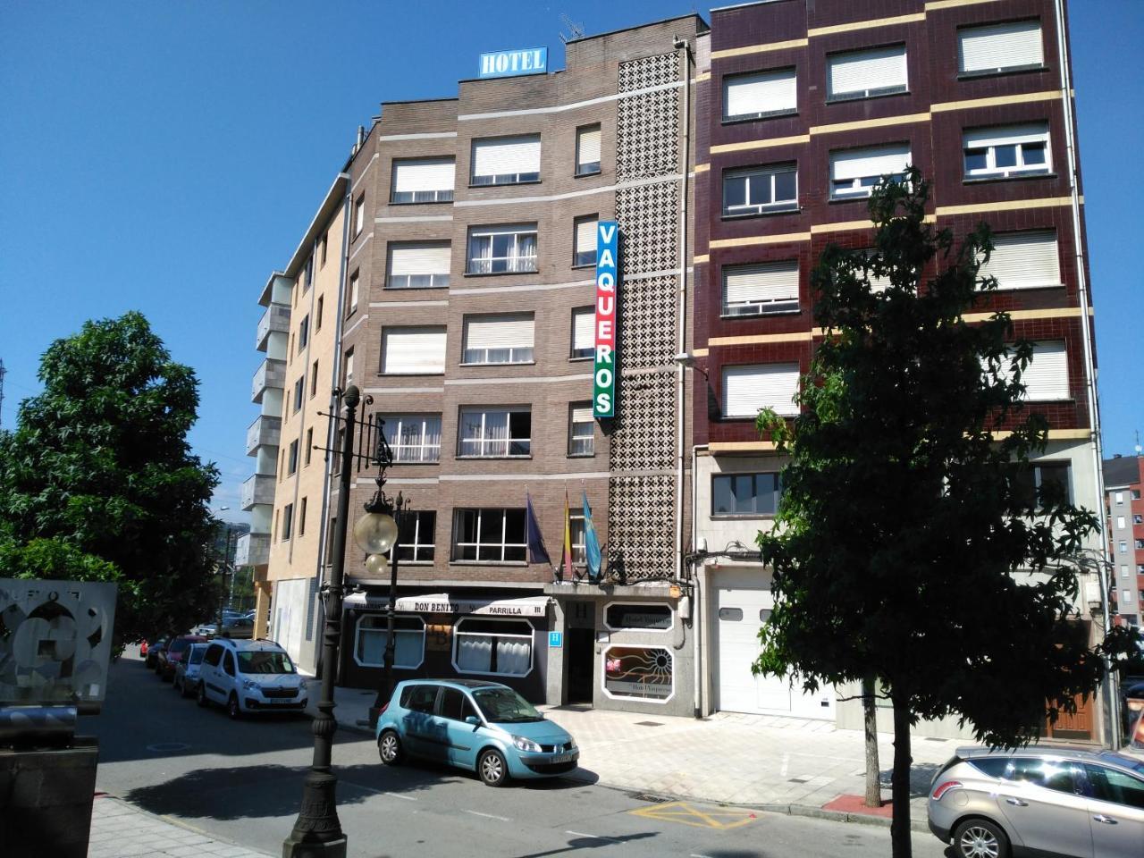 Hotel Vaqueros Лангрео Экстерьер фото