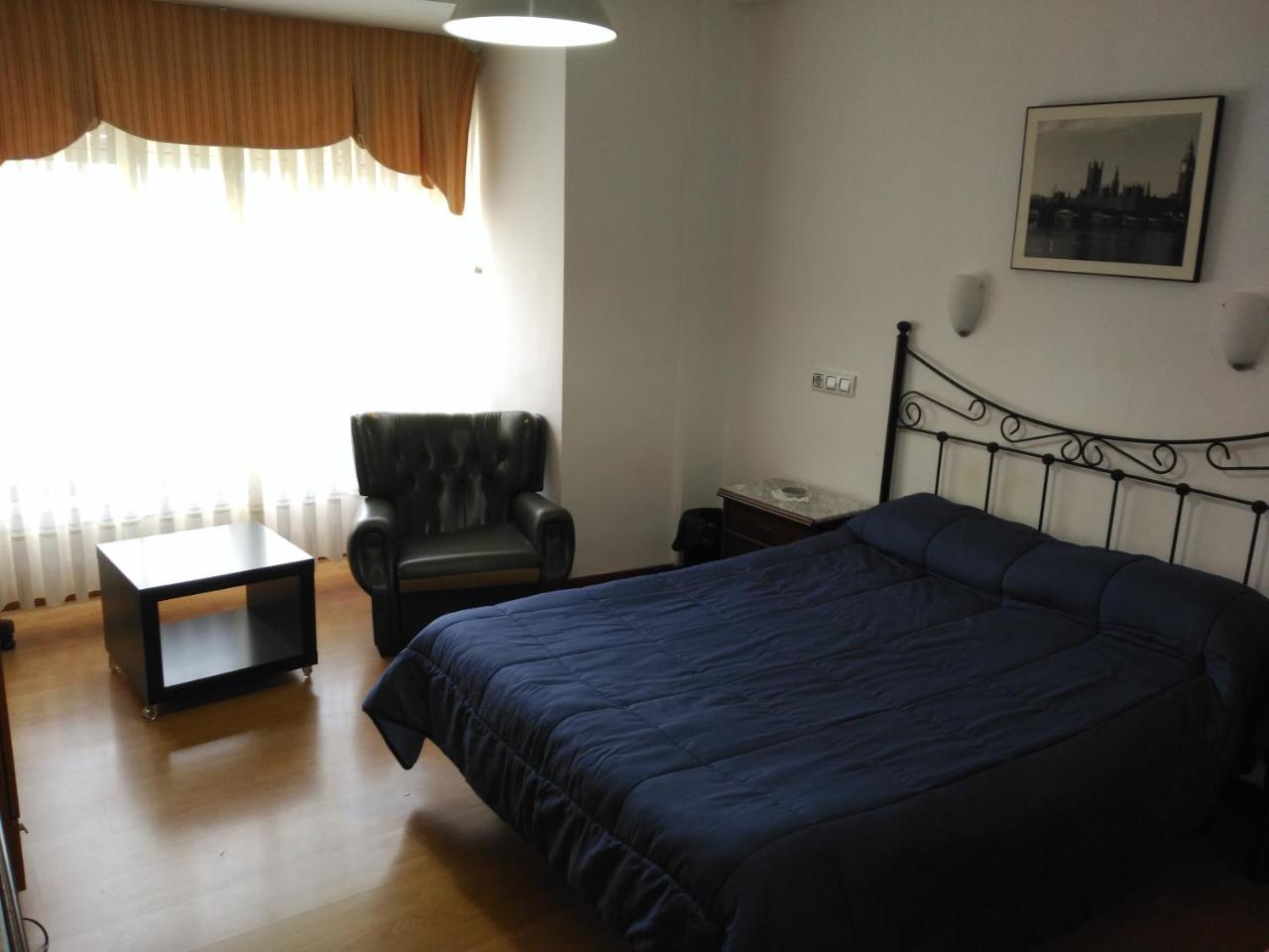 Hotel Vaqueros Лангрео Экстерьер фото