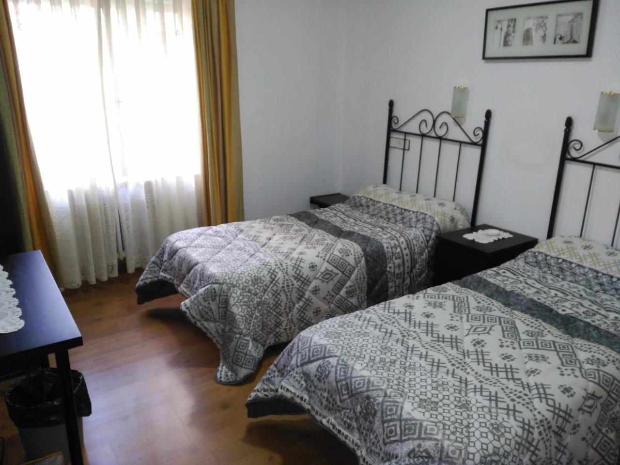 Hotel Vaqueros Лангрео Экстерьер фото